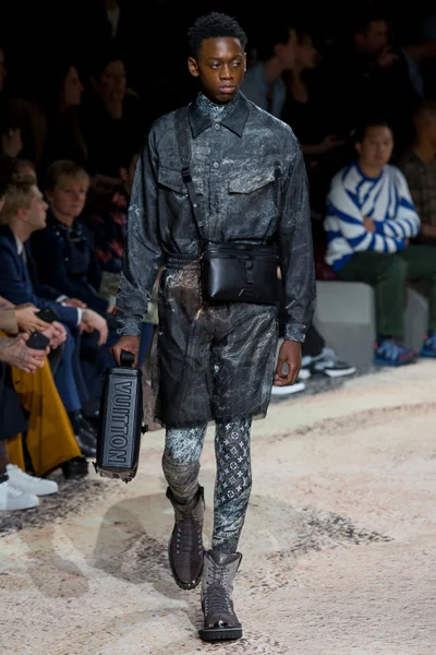 Look 40